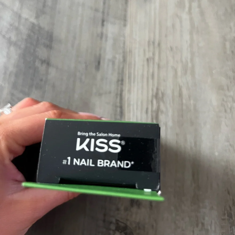 NEW IN BOX | Kate Spade x impress Press On Nails 💅 - Picture 3 of 4